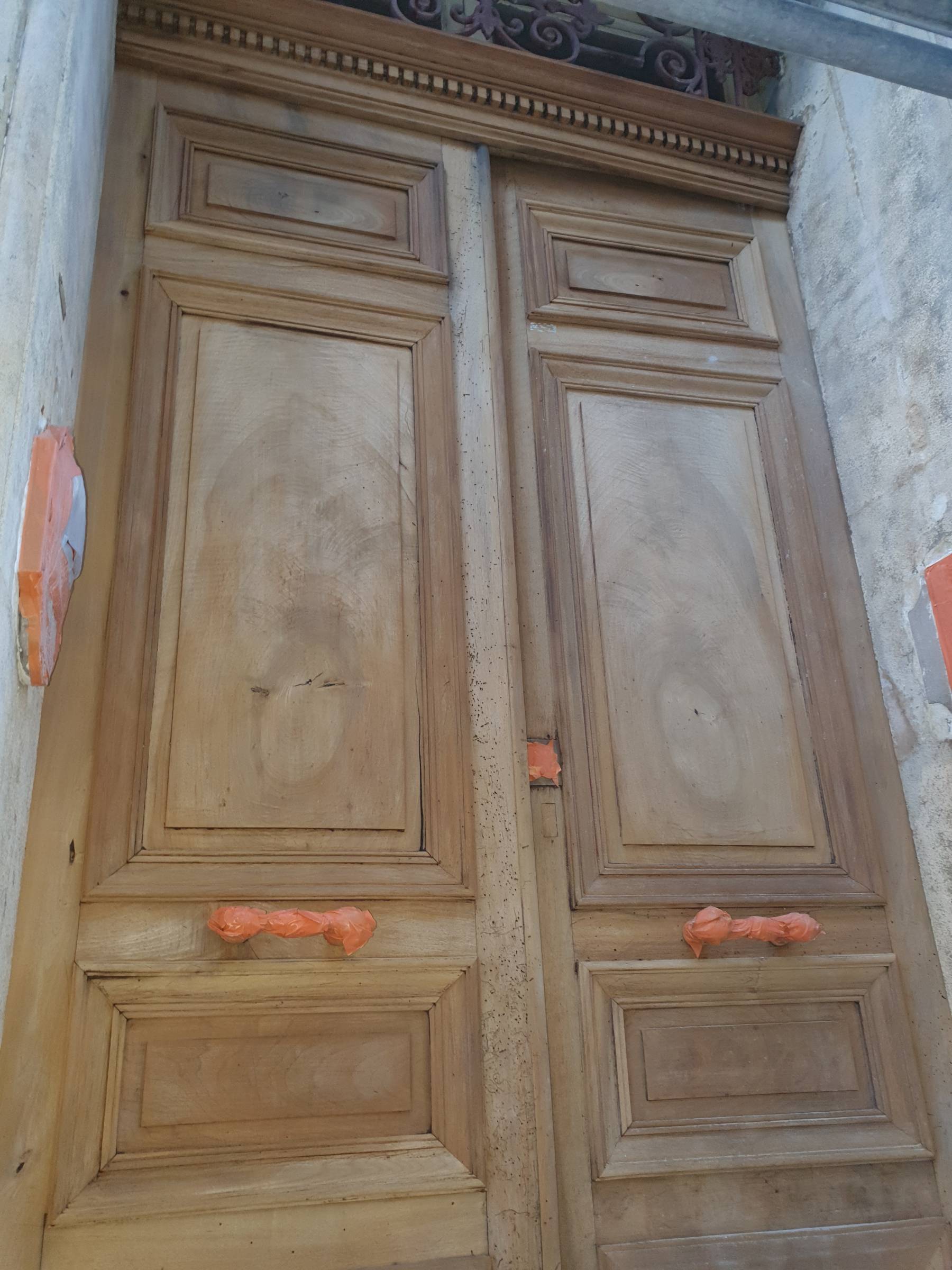 Aérogommage porte d'entrée