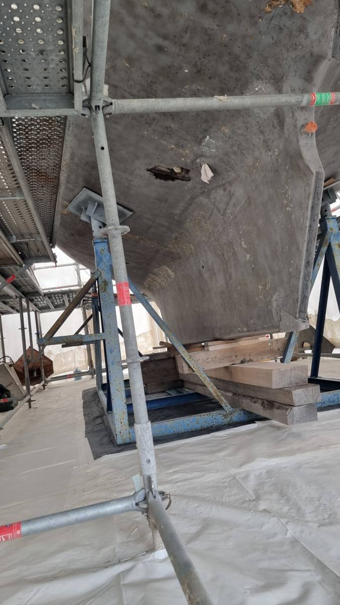 Sablage de carène de bateau la seyne sur mer par Tface 