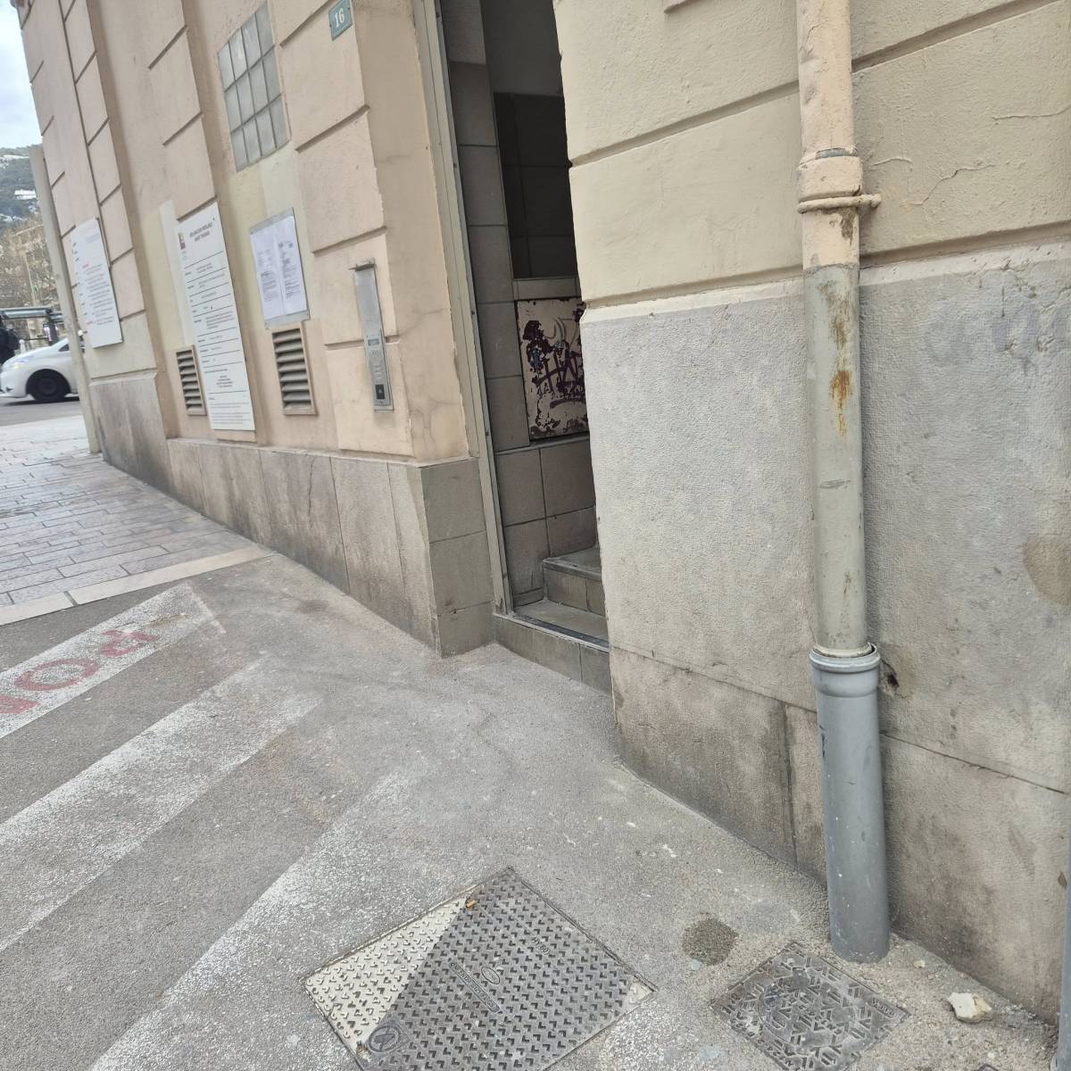 Hydrogommage à Toulon centre-ville